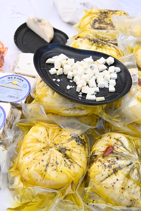 cheese-markets-coin-spain-travel-photos