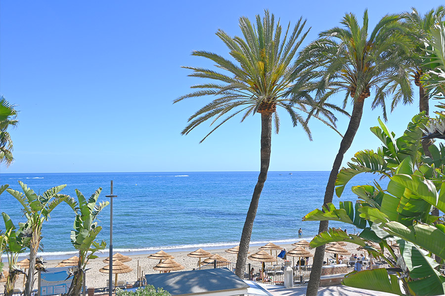 best-beaches-in-marbella-fontanilla-ocean-view