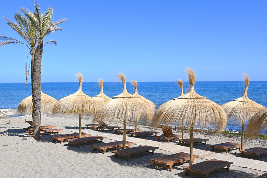 best-beaches-in-marbella-fontanilla-tiki-beach